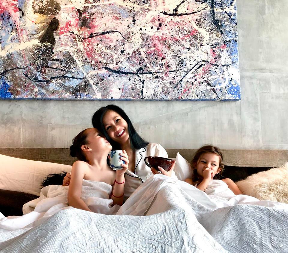 doan-trang-va-hong-nhung (4)