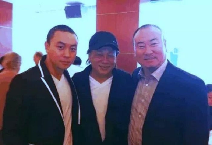 be-gai-o-lo-vo-cha-thich-tieu-long (2)