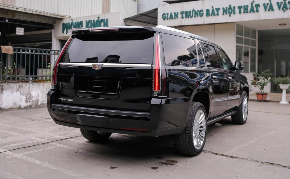 Cadillac-Escalade-ESV-2019 (5) 5