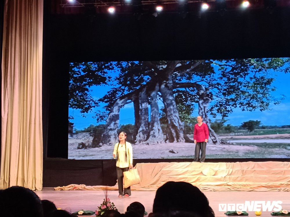 hoaluatruongbon (8) 8