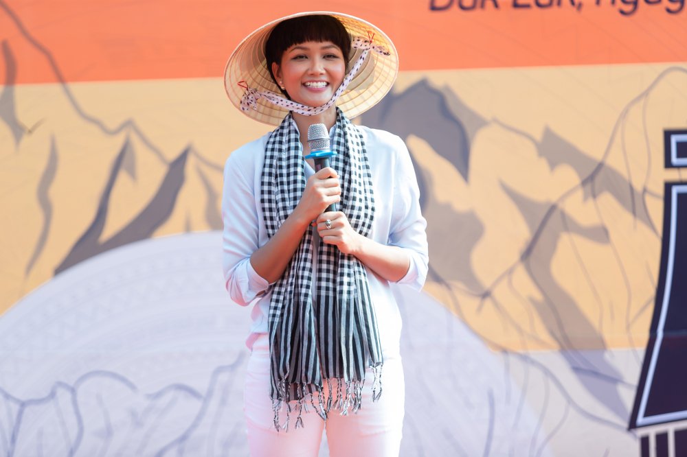 hhenniephatthuoc (1)