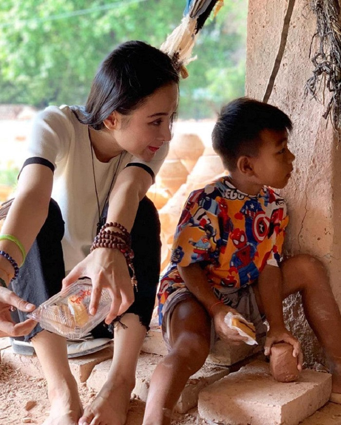 angelaphuongtrinh (1)