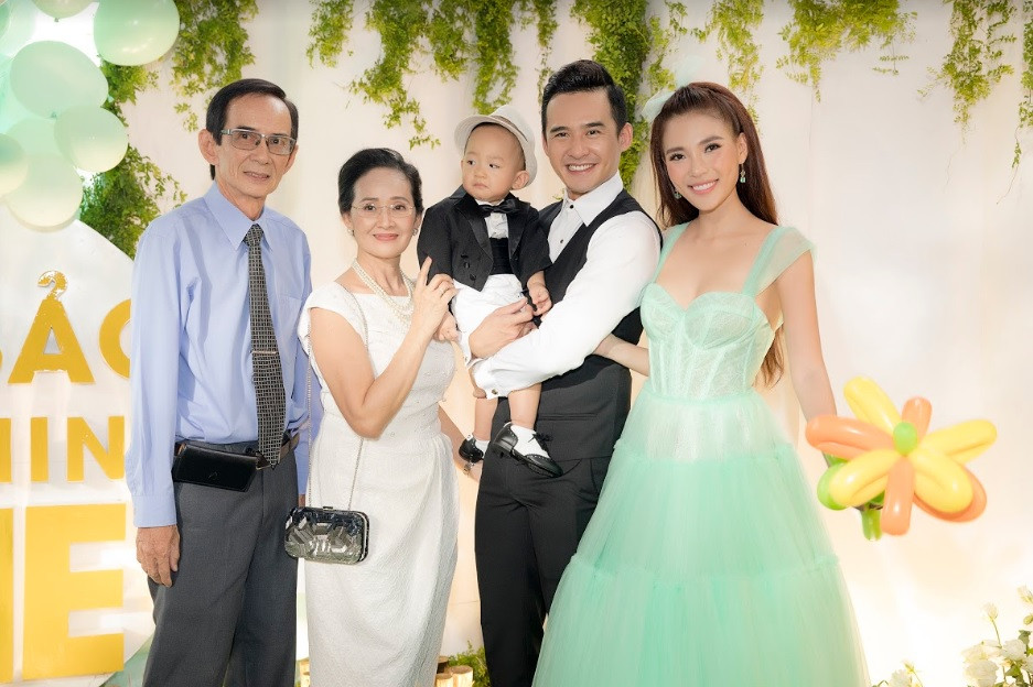 sinhnhatcontraithuydiem (3) 3