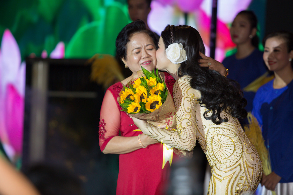 liveshowthamthuyha (1)