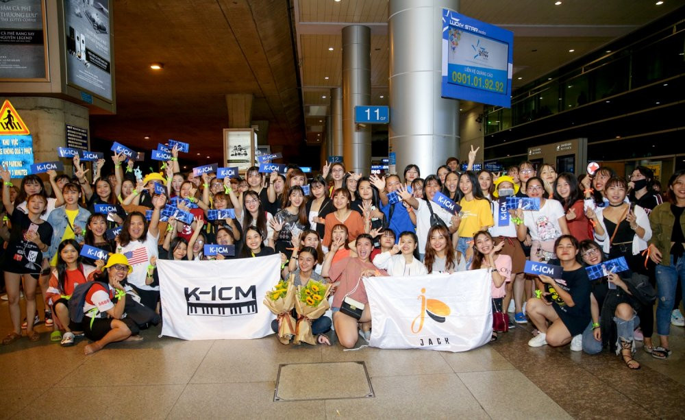 jackvakicmtaisanbay (2)