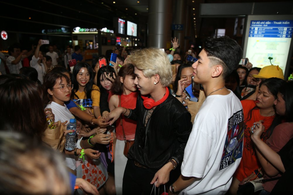 jackvakicmtaisanbay (5) 5