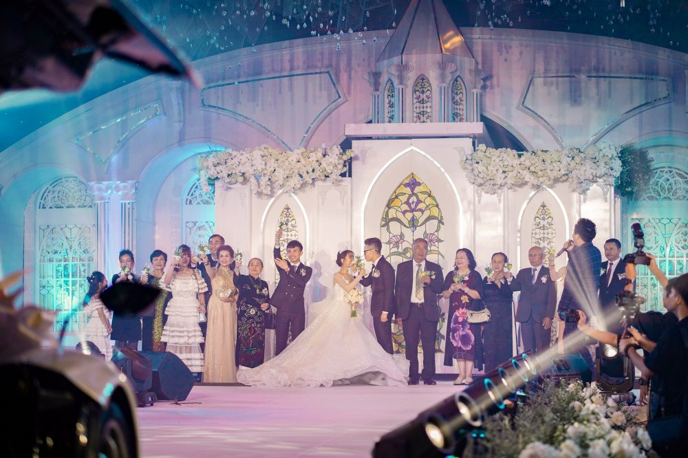 lecuoicongaiminhnhua (4) 10