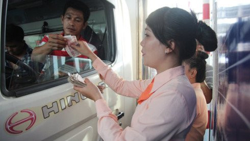 20170819071102-tram-thu-phi-bot-cai-lay-tien-le