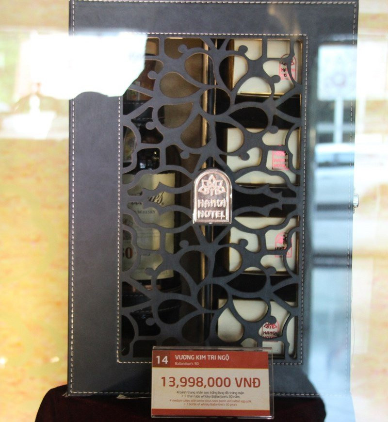 Ngắm bánh trung thu 'đại gia' giá 14 triệu đồng - ảnh 2