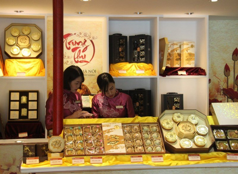 Ngắm bánh trung thu 'đại gia' giá 14 triệu đồng - ảnh 1