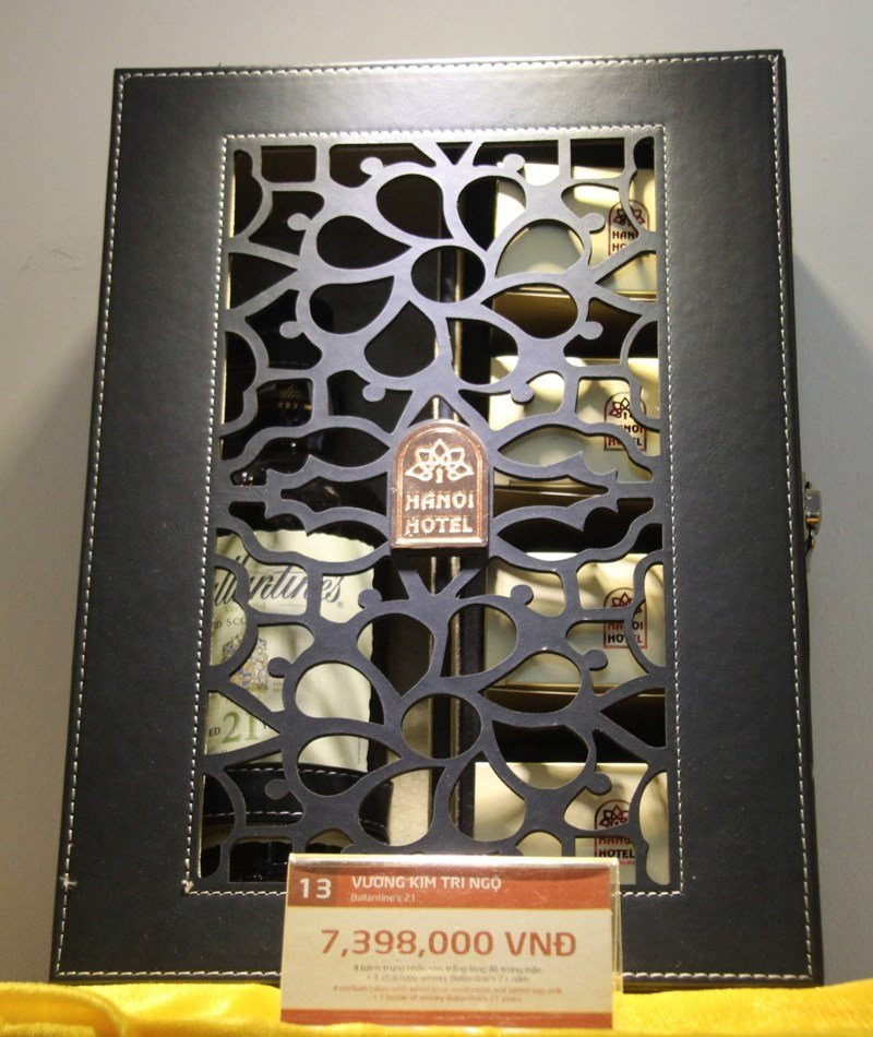 Ngắm bánh trung thu 'đại gia' giá 14 triệu đồng - ảnh 3