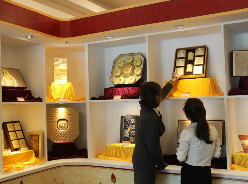 Ngắm bánh trung thu 'đại gia' giá 14 triệu đồng - ảnh 8