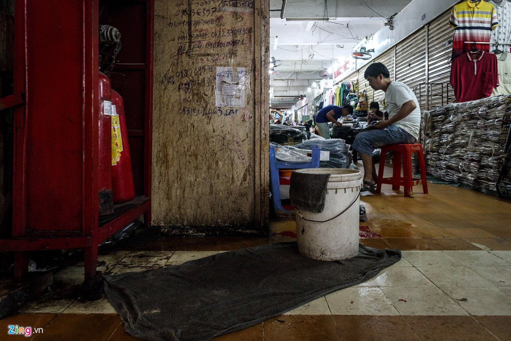 Can canh su xuong cap cua cho An Dong o Sai Gon hinh anh 6