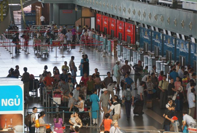 khach_bay_lo_thong_tin_PTXX