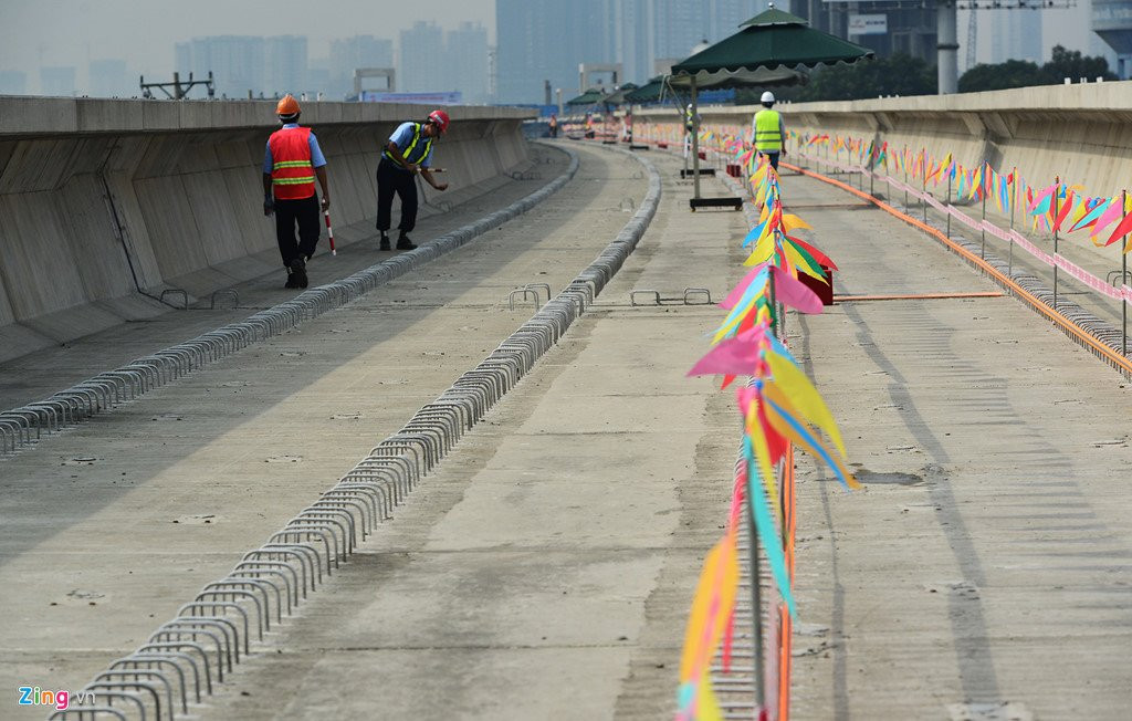 Can canh duong ray tuyen metro dau tien o Sai Gon hinh anh 13
