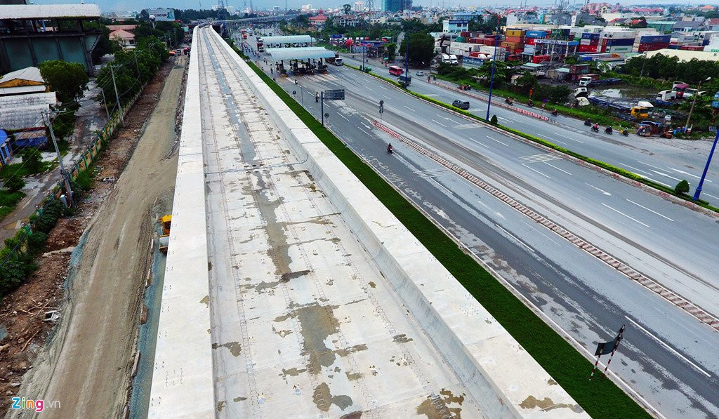 Can canh duong ray tuyen metro dau tien o Sai Gon hinh anh 14