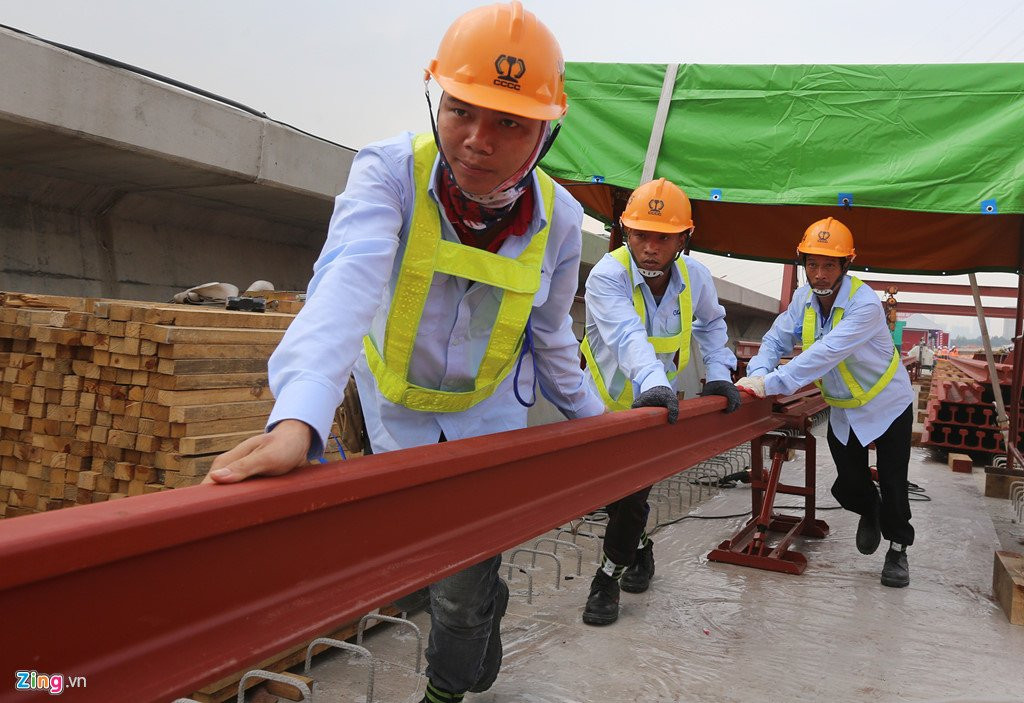 Can canh duong ray tuyen metro dau tien o Sai Gon hinh anh 4