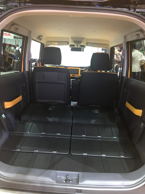 ô tô vuông,ô tô Nhật Bản,xe vuông,Toyota,người Nhật,Nhật Bản