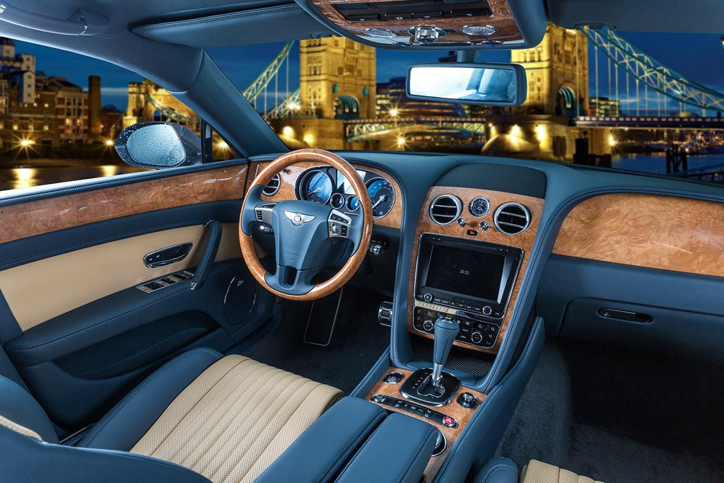 Xe sieu sang Bentley Flying Spur hang doc tai Viet Nam hinh anh 4