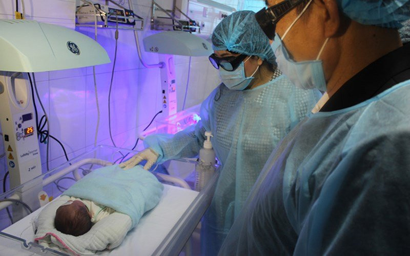 Bộ trưởng Y tế: 3 nguyên nhân có thể làm 4 trẻ tử vong - ảnh 1