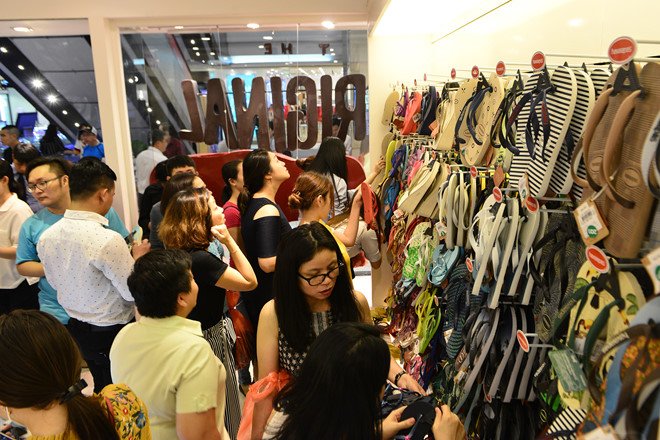 Rau xanh, thit bo, tham chi vang cung an theo Black Friday hinh anh 2