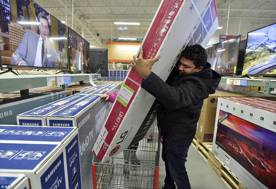 Nguoi My chi 26 ty USD dip Black Friday, Amazon chiem toi mot nua? hinh anh 2