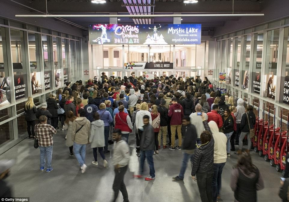 Nguoi My chi 26 ty USD dip Black Friday, Amazon chiem toi mot nua? hinh anh 8