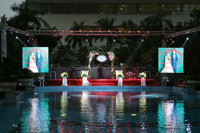 Co dau Nhat Thuy hanh phuc ben ong xa hon 14 tuoi hinh anh 5