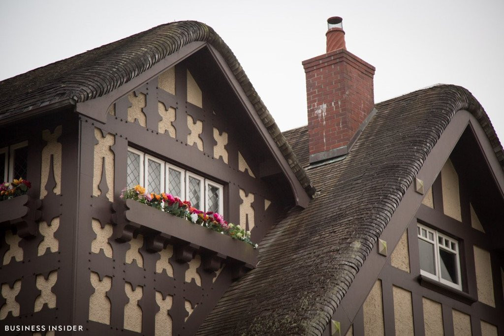 Can canh khu pho nha giau tai My tung bi ban voi gia 90.000 USD hinh anh 9