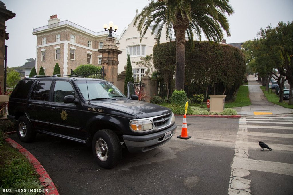 Can canh khu pho nha giau tai My tung bi ban voi gia 90.000 USD hinh anh 4