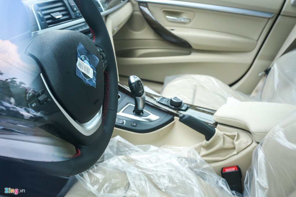 Can canh dan xe BMW hon 3 trieu USD phu bui o Sai Gon hinh anh 9