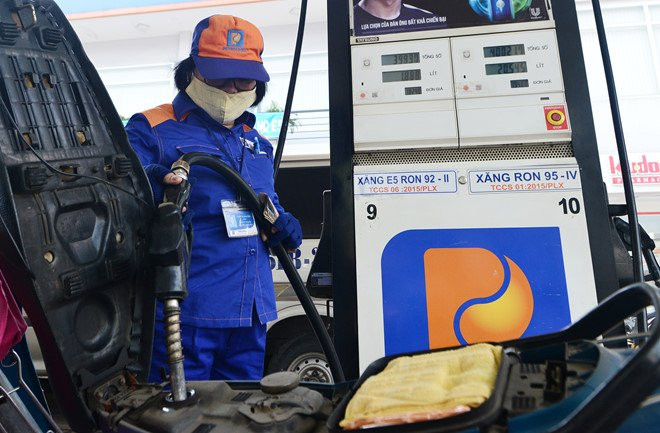 Bo Cong Thuong bao cao Pho thu tuong viec dieu hanh xang RON 95 hinh anh 1