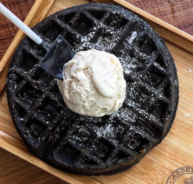 Bắt chước Hà Hồ, đi tìm loại bánh đen sì nhưng bổ dưỡng - 5