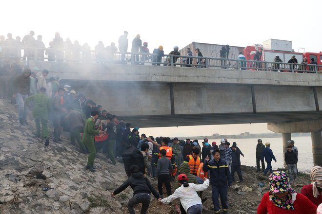 Thanh Hóa: Nam sinh năm thứ 4 tử vong khi cứu 3 mẹ con đuối nước lúc đi thả cá ngày ông Công ông Táo - Ảnh 2.