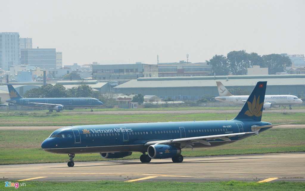 Canh may bay un u cho cat canh o san bay Tan Son Nhat hinh anh 7