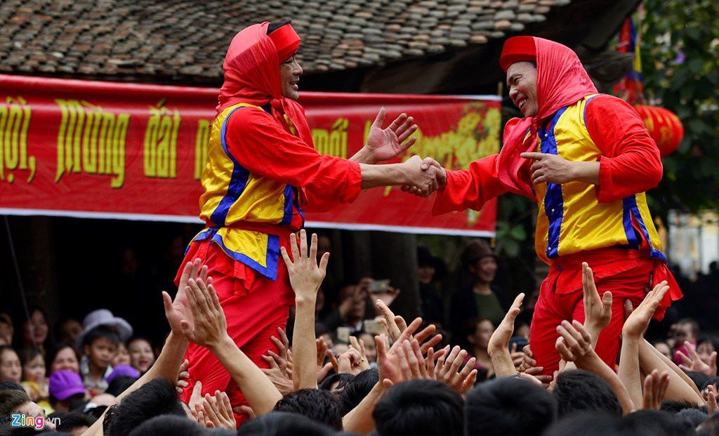 Ruoc phao khong lo, tung ho quan dam tai hoi Dong Ky hinh anh 17