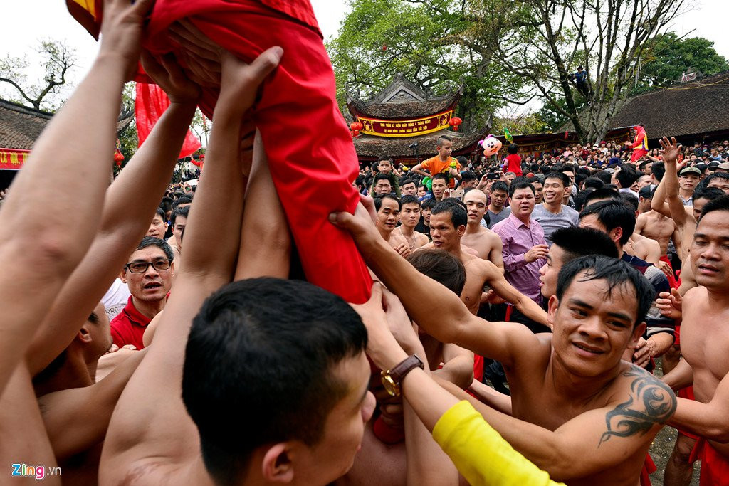 Ruoc phao khong lo, tung ho quan dam tai hoi Dong Ky hinh anh 18