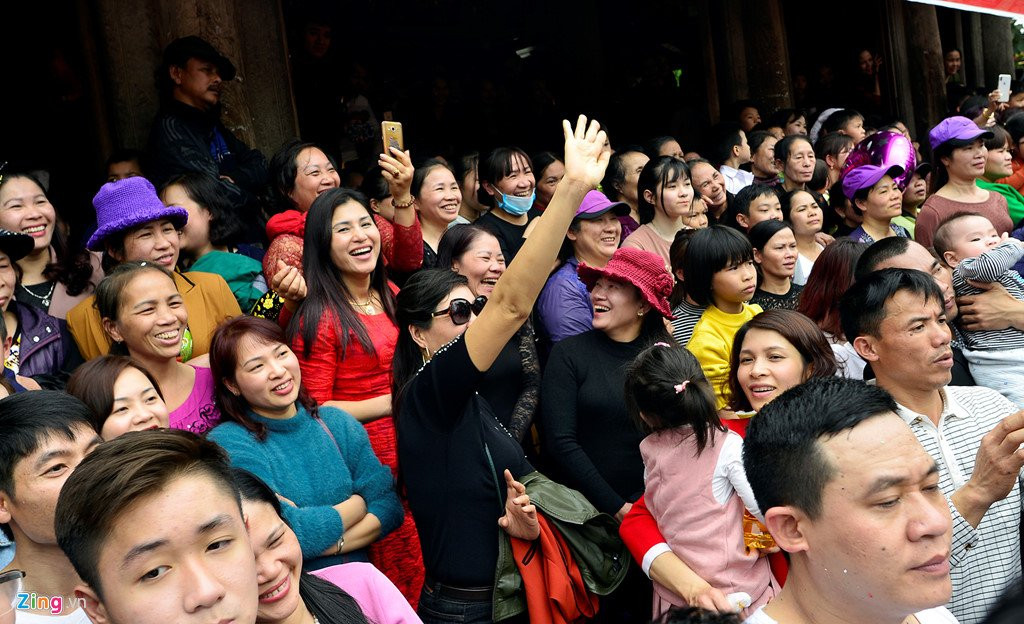 Ruoc phao khong lo, tung ho quan dam tai hoi Dong Ky hinh anh 10