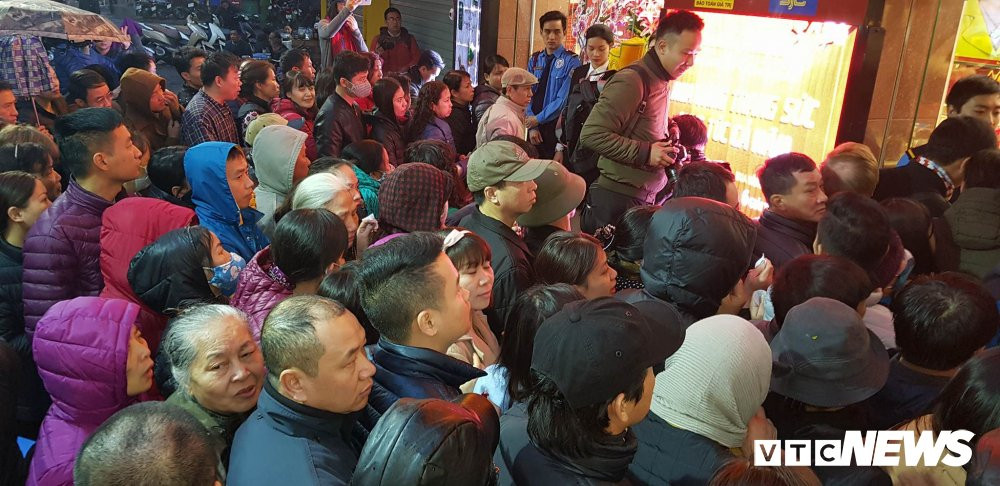 28499867_976183552546498_139172484_o 8