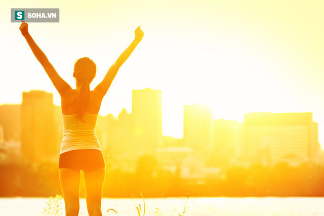 4 thói quen tai hại vào buổi sáng có thể khiến nhiều người mất đến 10 năm tuổi thọ - Ảnh 3.