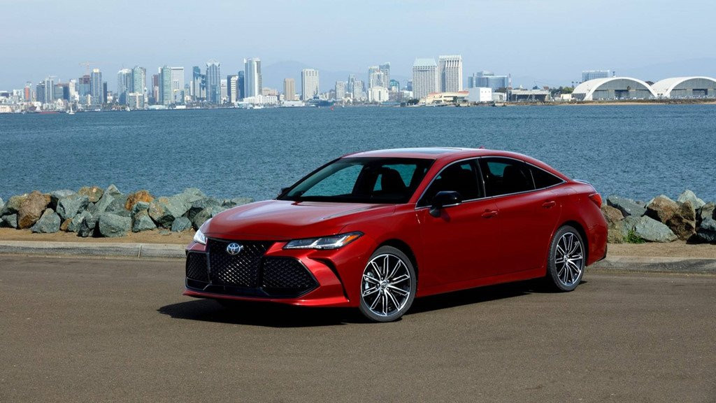 Toyota Avalon 2019 ra mat: Nhieu cong nghe, gia tu 35.500 USD hinh anh 1