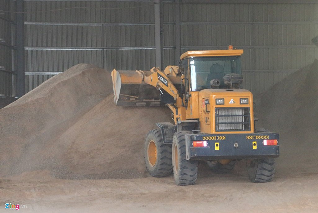 Ben trong nha may tai che xi tro nhiet dien lon nhat Viet Nam hinh anh 3