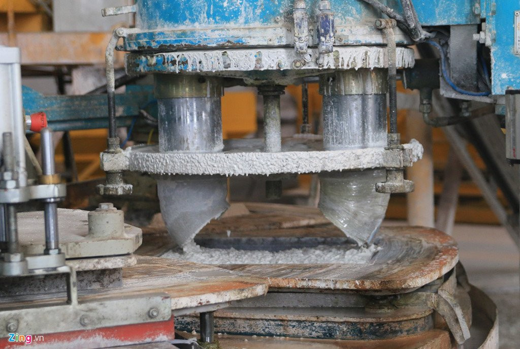 Ben trong nha may tai che xi tro nhiet dien lon nhat Viet Nam hinh anh 10