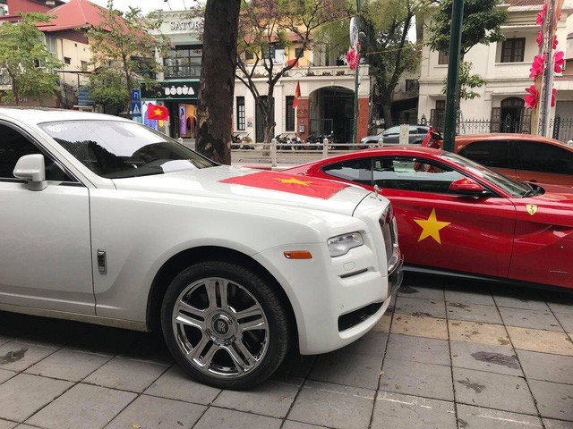 Không chỉ buôn đồng hồ chục tỷ, đại gia Hà Nội này còn sở hữu bộ sưu tập siêu xe khủng - Ảnh 14.