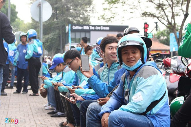 Khong con Uber, Grab doi gia, huy cuoc vo toi va hinh anh 3
