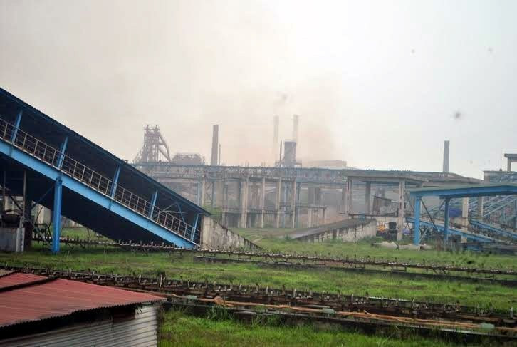 Nợ công,nợ chính phủ bảo lãnh,nợ nước ngoài,trả nợ,thu ngân sách