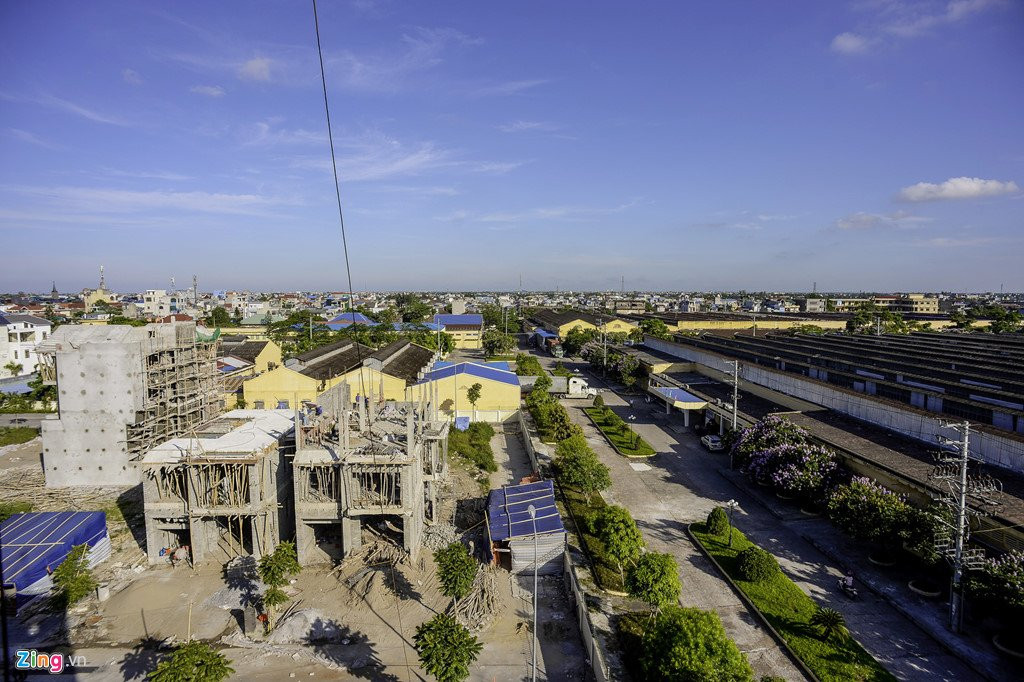 Toan canh nha may det lon nhat Dong Duong sau 2 nam bi san phang hinh anh 2