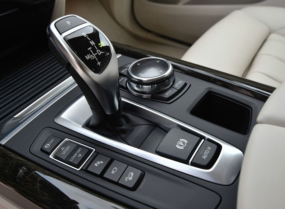 BMW X5 2019 khac biet gi so voi the he cu? hinh anh 19