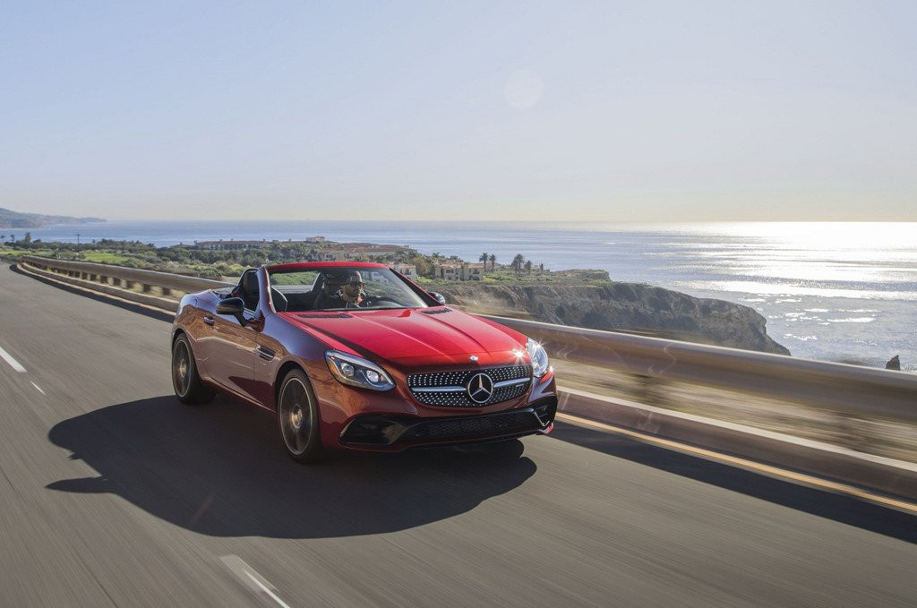 Mercedes-AMG SLC 43 2019 nang cap suc manh hinh anh 5
