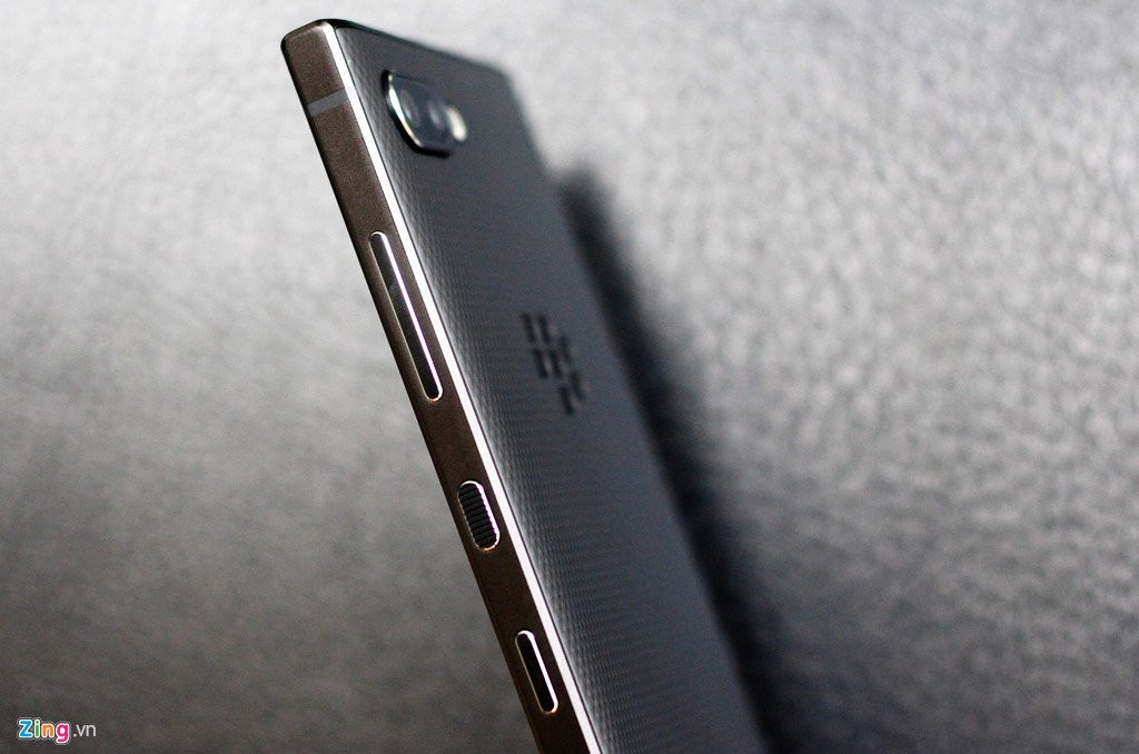 BlackBerry Key2 ve VN voi gia 17,5 trieu dong hinh anh 7